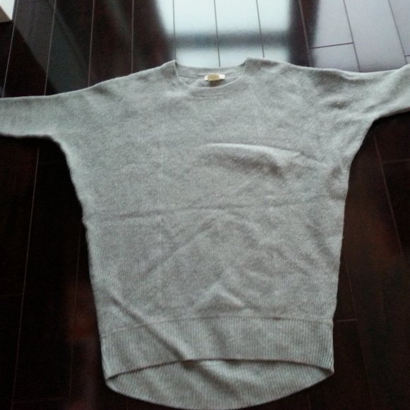Club Monaco size XS gray sweater - Picture 1 of 2